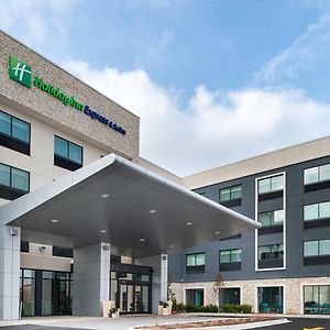 Holiday Inn Express & Suites - Romeoville - Joliet North By Ihg